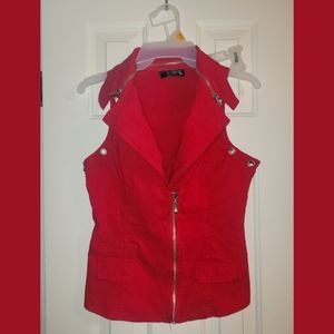 Vintage 🖤 Punk 🧷 Zip Up Vest with Grommet Accents & Unzippable Colar